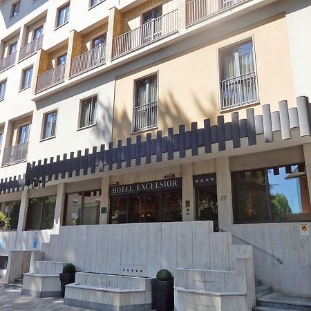 Hotel Excelsior Magenta Esterno foto